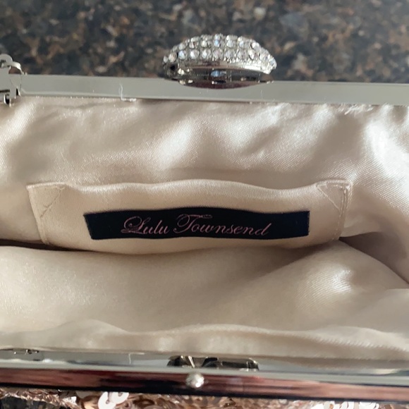 Clutch - Picture 4 of 5